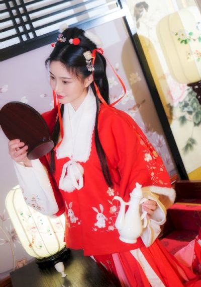 国产补水保湿水乳_高清高清视频观看