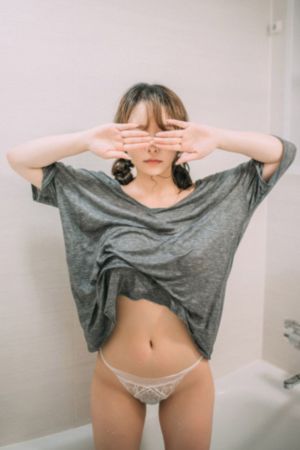 国产精品白丝美女久久_BD韩语在线手机播放