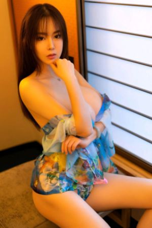 国产秘精品区二区三区_720超清在线观看