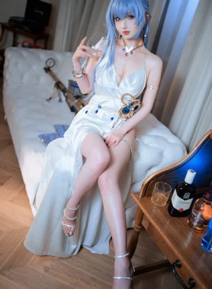 欧美多人性疯狂派对_电影未删减版