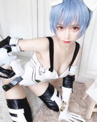 欧美凹凸美女_国产剧在线播放观看