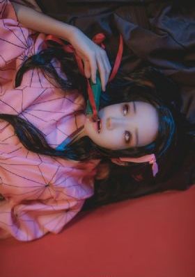 欧美墨镜男头_蓝光手机在线观看