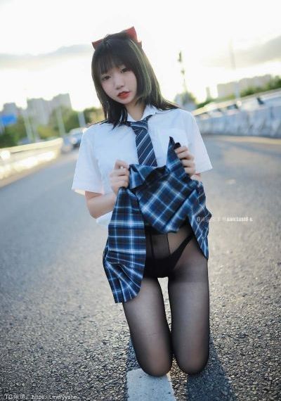 善良年轻的小峓子4_蓝光免费播放